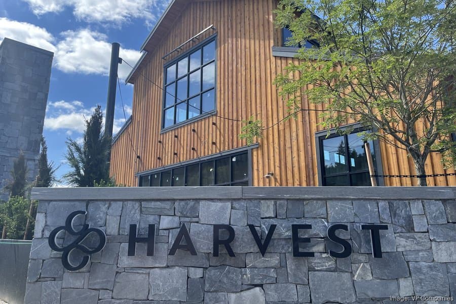 Opening nears for retail hub at Woodinville's Harvest development